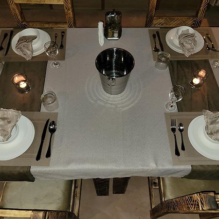 Ammar Luxury Camp Hotel เมอร์ซูกา ภายนอก รูปภาพ