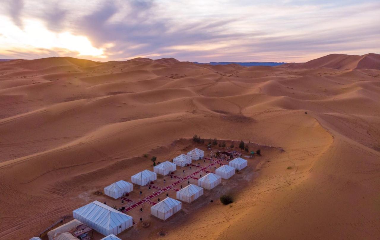 Ammar Luxury Camp Hotel เมอร์ซูกา ภายนอก รูปภาพ