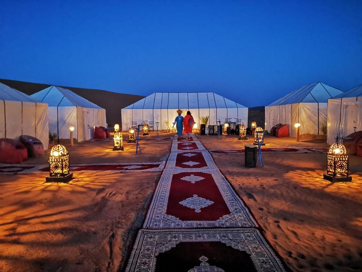 Ammar Luxury Camp Hotel เมอร์ซูกา ภายนอก รูปภาพ