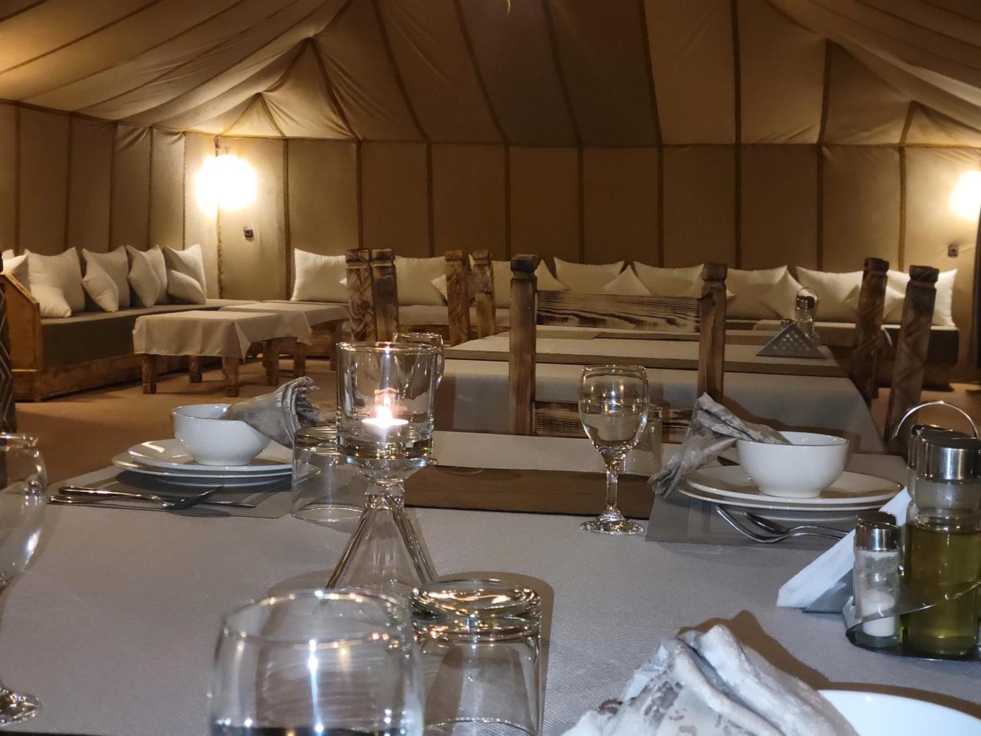 Ammar Luxury Camp Hotel เมอร์ซูกา ภายนอก รูปภาพ