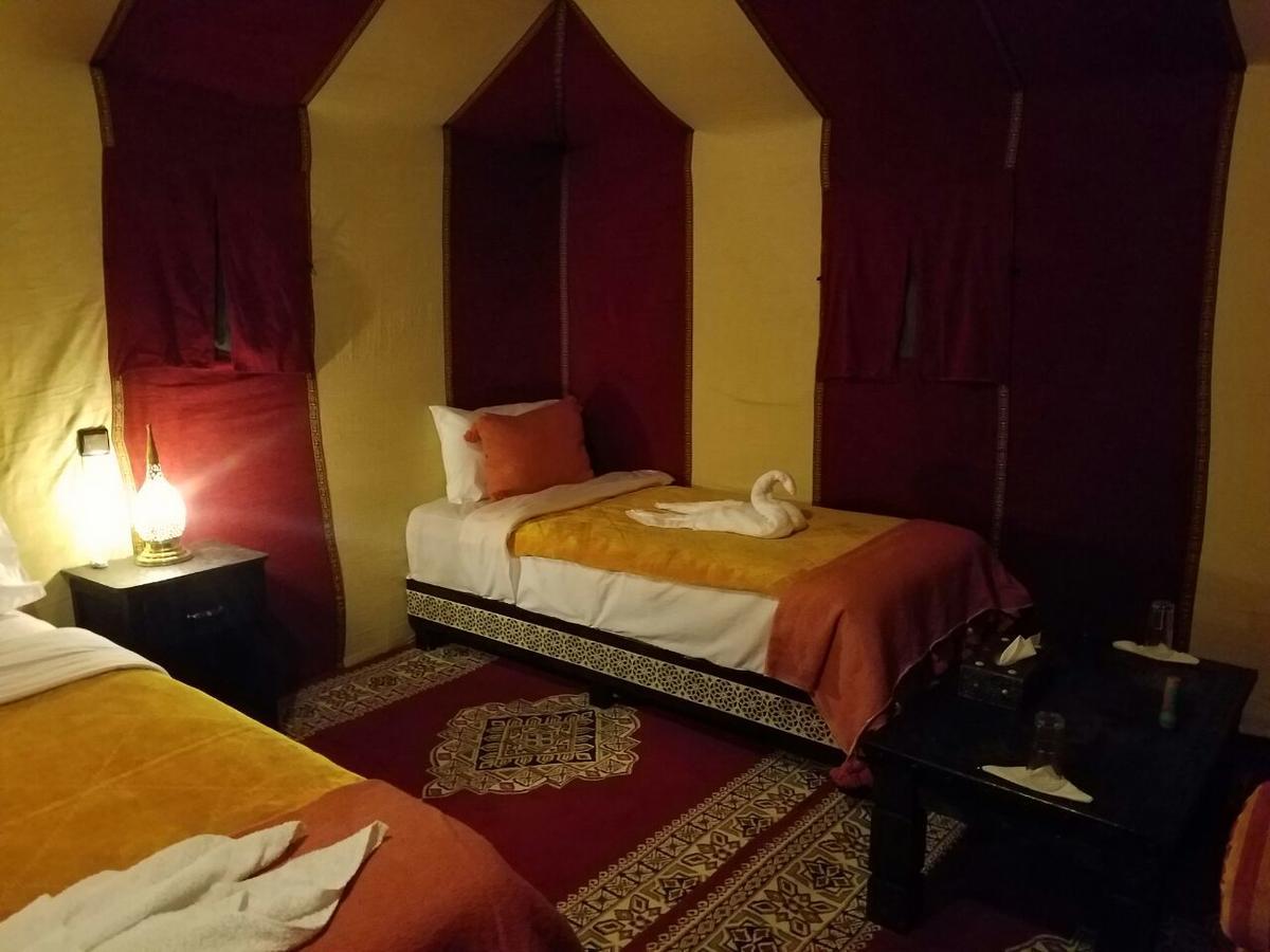 Ammar Luxury Camp Hotel เมอร์ซูกา ภายนอก รูปภาพ