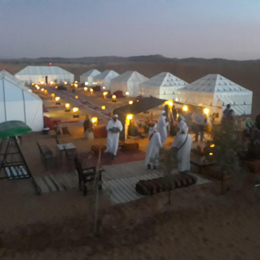 Ammar Luxury Camp Hotel เมอร์ซูกา ภายนอก รูปภาพ
