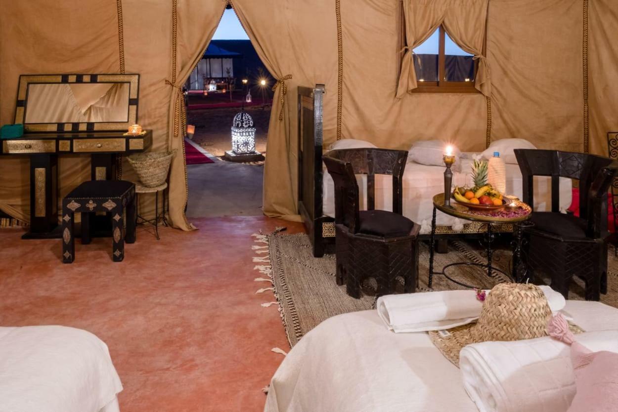 Ammar Luxury Camp Hotel เมอร์ซูกา ภายนอก รูปภาพ